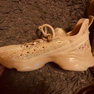 Steve Madden Women's Maxima Sneaker Size 6 Blush